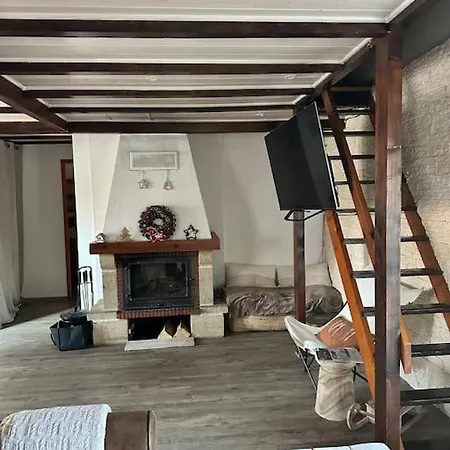 Maison 3 *